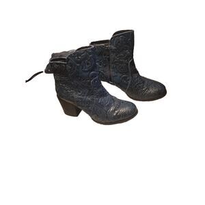 Sterling River Ankle Boots Leather Royal Blue Color Women's Size 7M Zip Sku G115